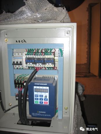 《建筑電氣工程施工質(zhì)量驗(yàn)收規(guī)范》GB50303-2015 配電箱(機(jī)柜)安裝詳細(xì)說明！